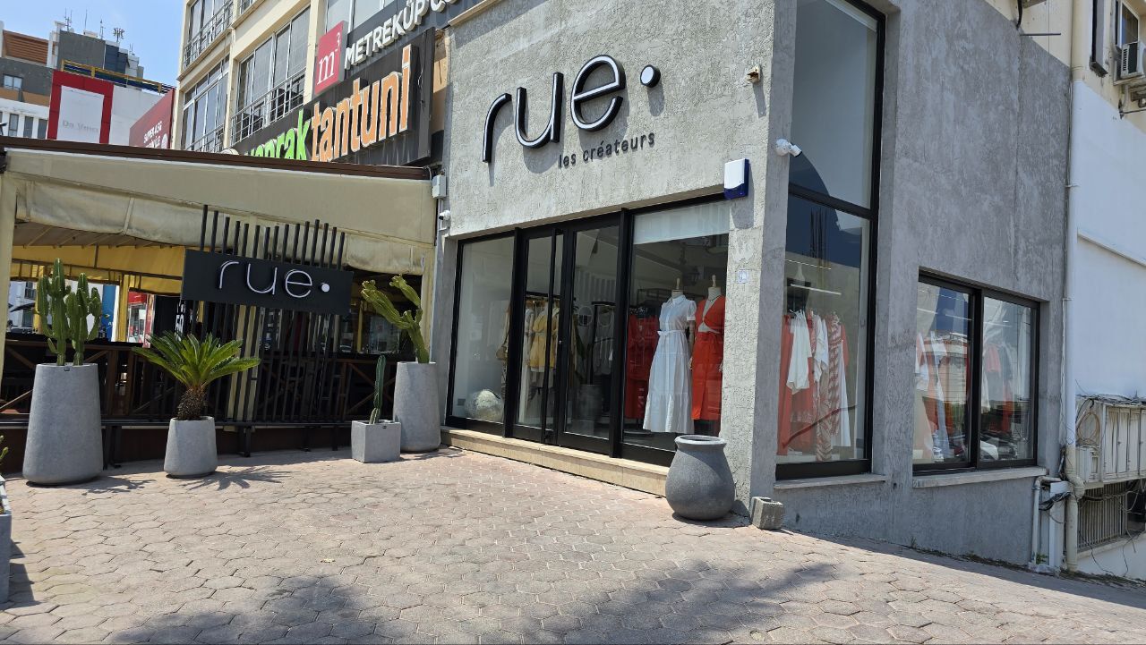 Магазин женской одежды Rue